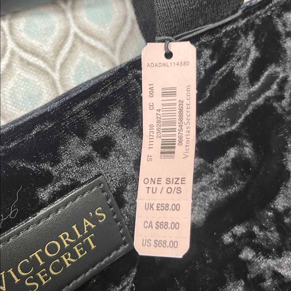 Victoria's Secret Tote NWT - Picture 6 of 7